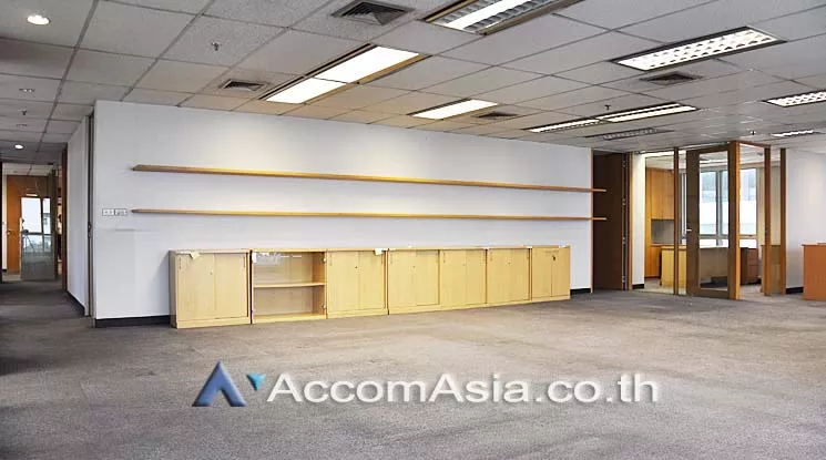  Office space For Rent in Ploenchit, Bangkok  near MRT Lumphini (AA15851)